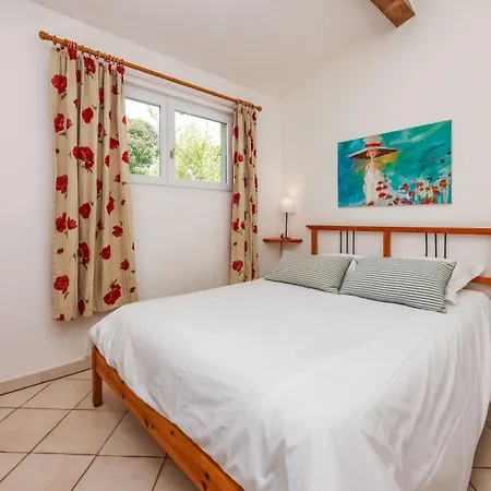 Holiday home Domaine Les Hauts De Jeanvert - Piscine -