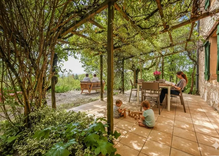 Domaine Les Hauts De Jeanvert - Piscine - *